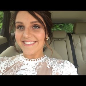 Meet your Posher, Madeline